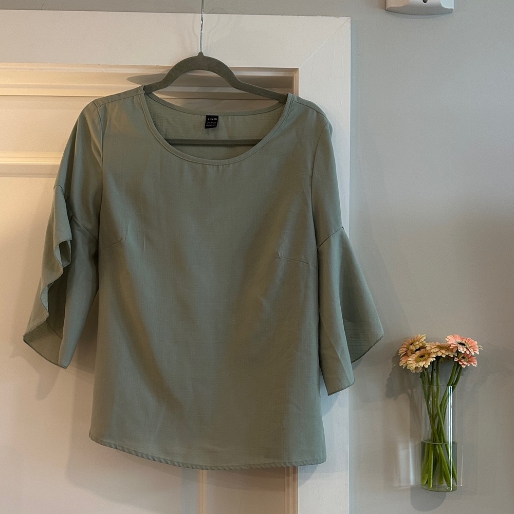 SHEIN light green Blouse, Size L 💚